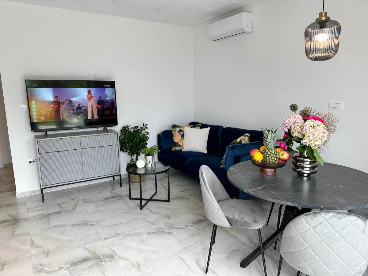Olive View Apartment Brela Zewnętrze zdjęcie